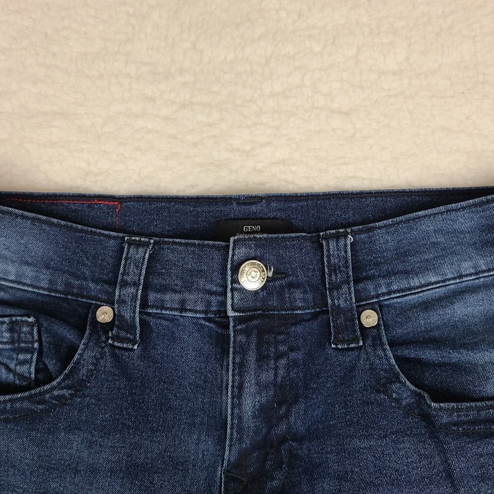 True Religion Jeans Mens 32x33 Blue GENO Relaxed Slim Dark Wash Denim *